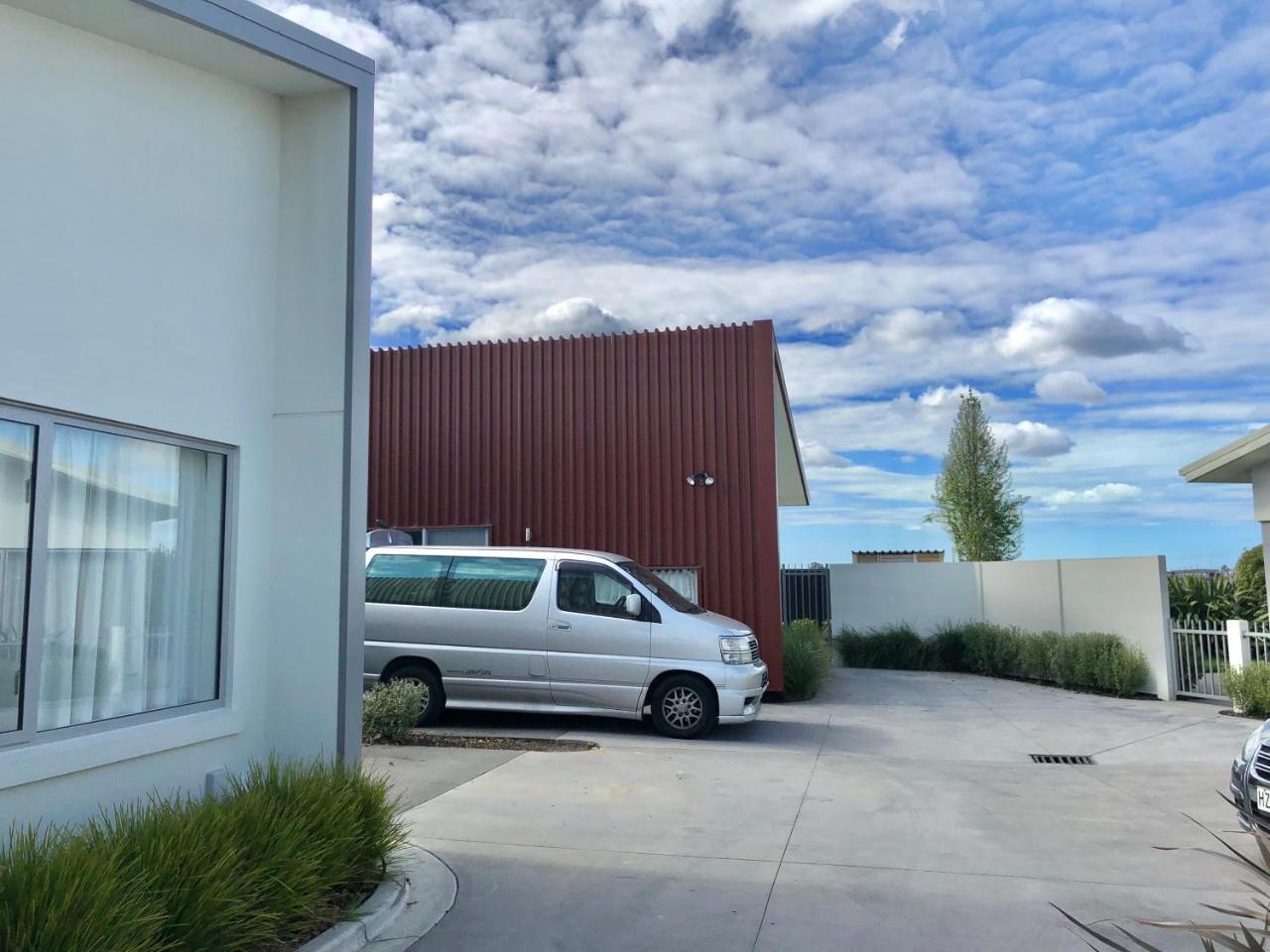 Lovely, Sunny, Home Sweet Home Christchurch Dış mekan fotoğraf