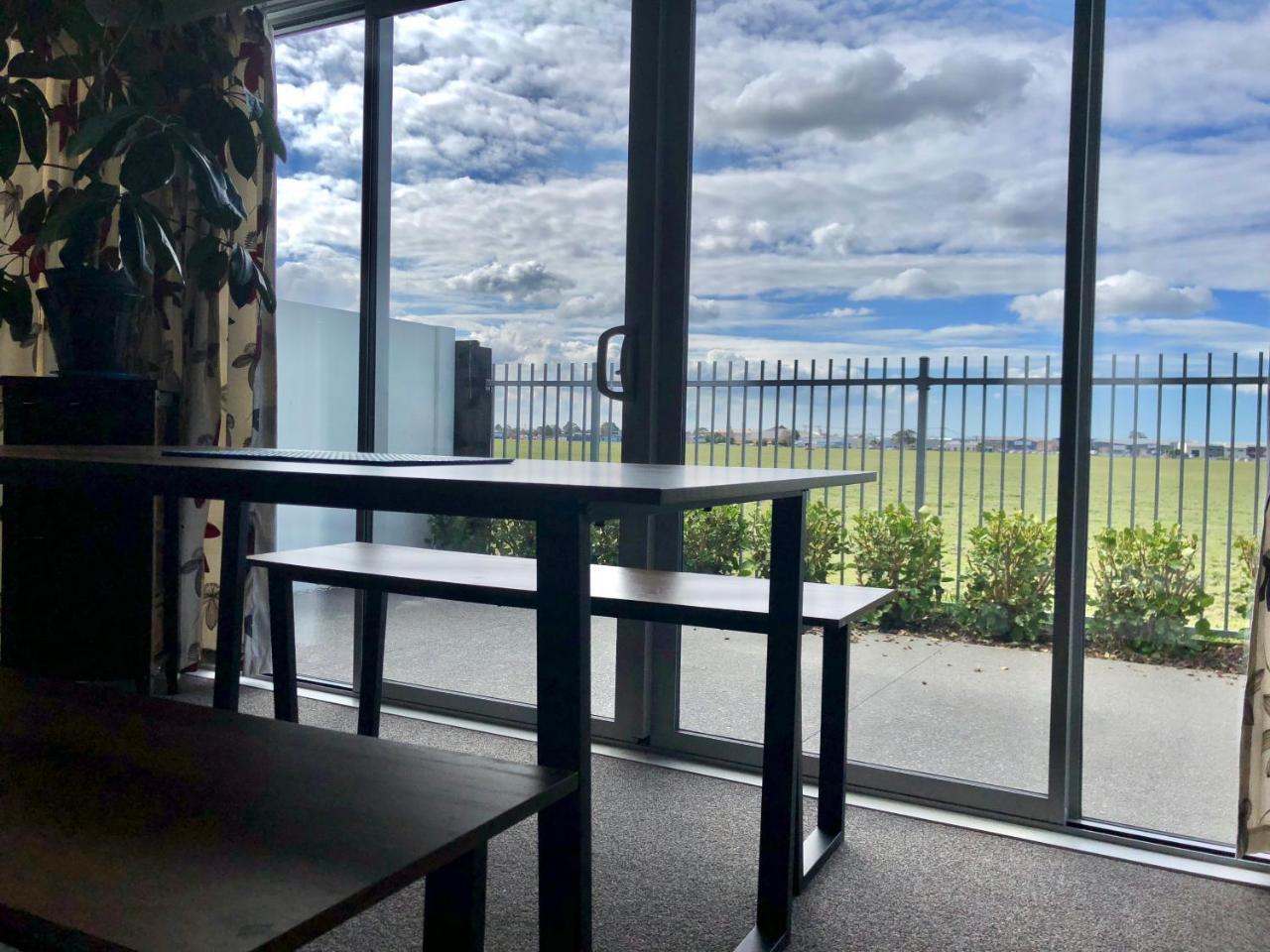 Lovely, Sunny, Home Sweet Home Christchurch Dış mekan fotoğraf